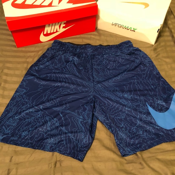 Lot Nike DRi-FIT athletic shorts large NWT - Picture 8 of 8